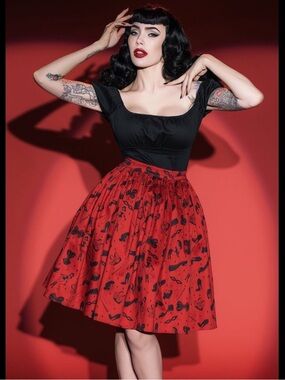 Deadly Dames Vixen Micheline Pitt Fetish Print Circle Skirt - Small